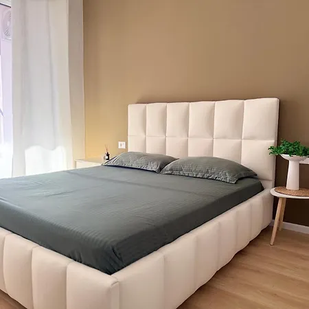 Cozy Ali Demi * Tirana
