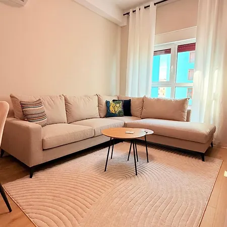 Cozy Ali Demi * Tirana