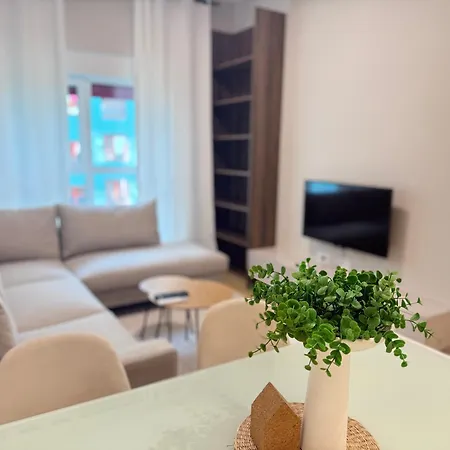 Cozy Ali Demi *